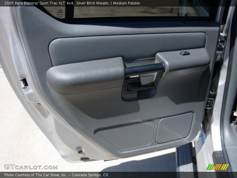 Silver Birch Metallic / Medium Pebble 2005 Ford Explorer Sport Trac XLT 4x4