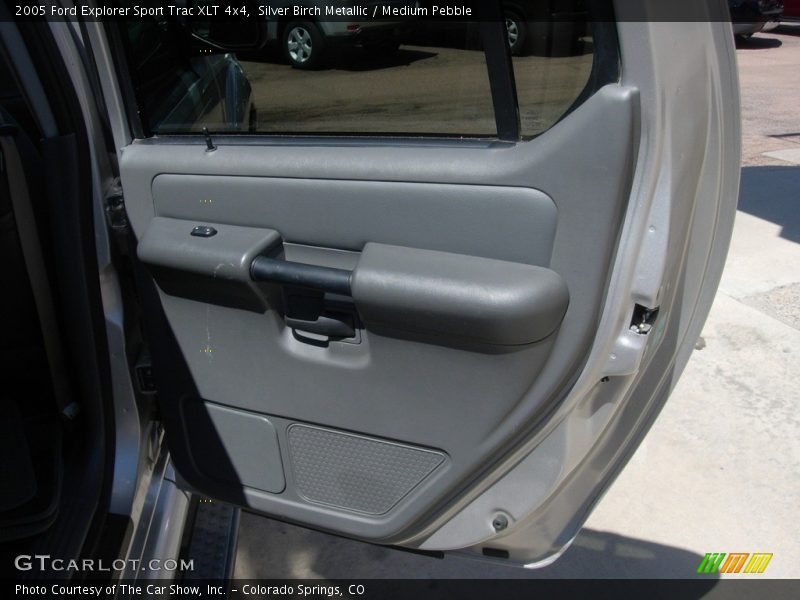 Silver Birch Metallic / Medium Pebble 2005 Ford Explorer Sport Trac XLT 4x4