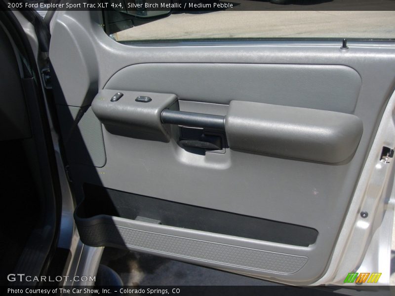 Silver Birch Metallic / Medium Pebble 2005 Ford Explorer Sport Trac XLT 4x4