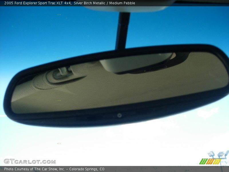 Silver Birch Metallic / Medium Pebble 2005 Ford Explorer Sport Trac XLT 4x4