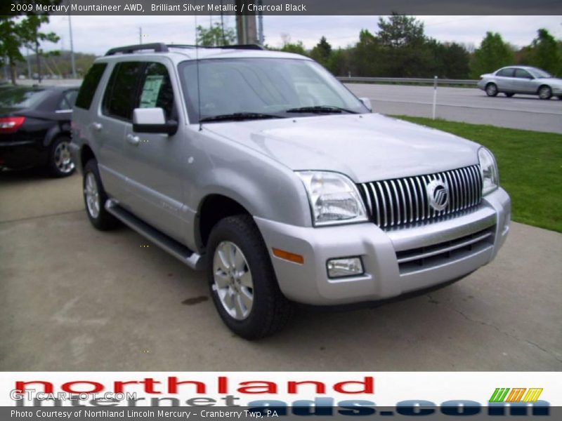 Brilliant Silver Metallic / Charcoal Black 2009 Mercury Mountaineer AWD