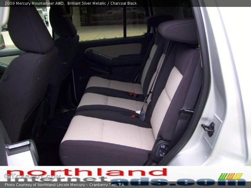 Brilliant Silver Metallic / Charcoal Black 2009 Mercury Mountaineer AWD