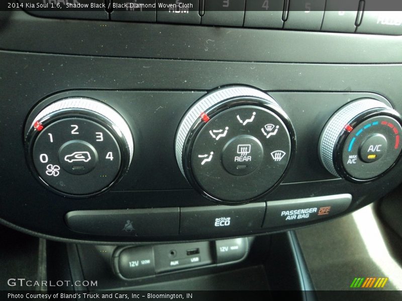 Shadow Black / Black Diamond Woven Cloth 2014 Kia Soul 1.6