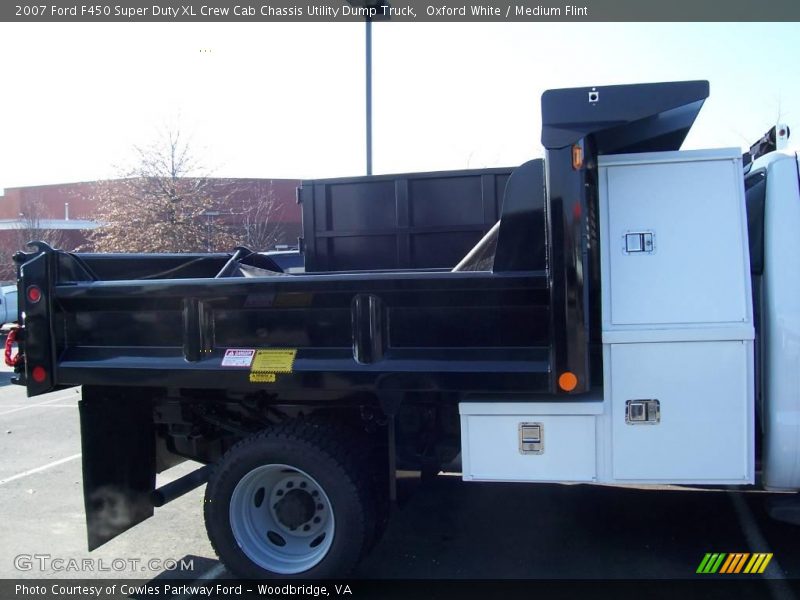 Oxford White / Medium Flint 2007 Ford F450 Super Duty XL Crew Cab Chassis Utility Dump Truck