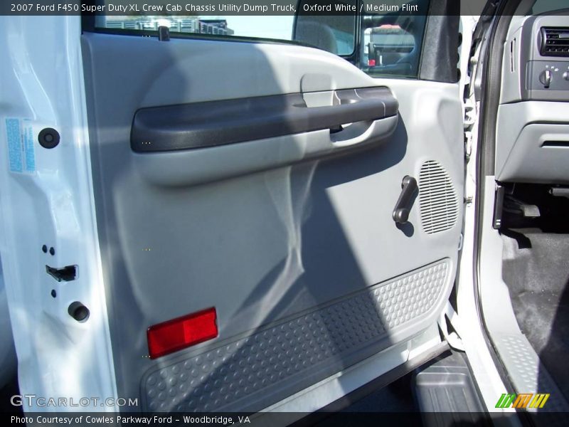 Oxford White / Medium Flint 2007 Ford F450 Super Duty XL Crew Cab Chassis Utility Dump Truck