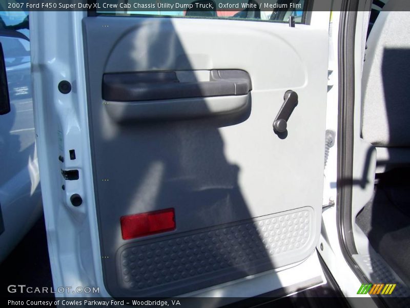 Oxford White / Medium Flint 2007 Ford F450 Super Duty XL Crew Cab Chassis Utility Dump Truck