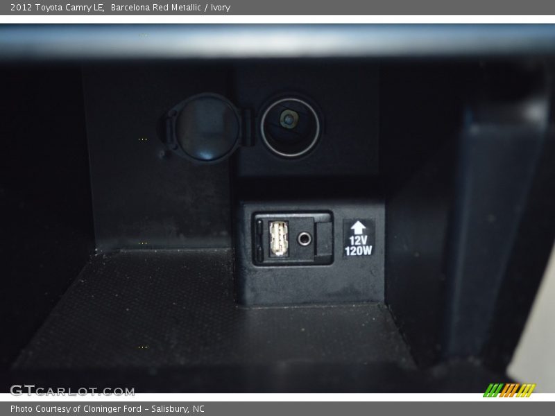 Barcelona Red Metallic / Ivory 2012 Toyota Camry LE