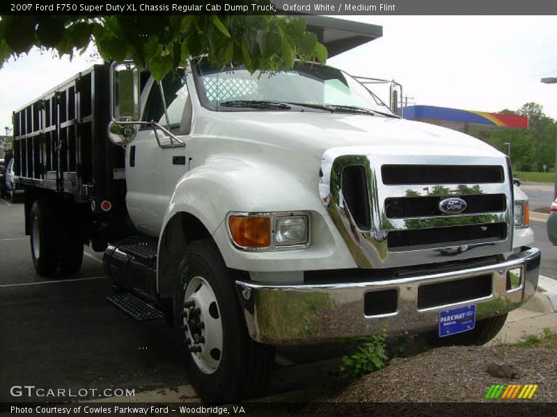 Oxford White / Medium Flint 2007 Ford F750 Super Duty XL Chassis Regular Cab Dump Truck