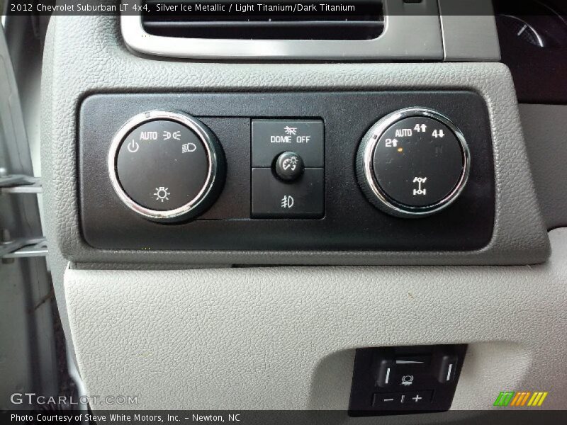 Silver Ice Metallic / Light Titanium/Dark Titanium 2012 Chevrolet Suburban LT 4x4