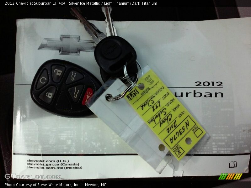 Silver Ice Metallic / Light Titanium/Dark Titanium 2012 Chevrolet Suburban LT 4x4