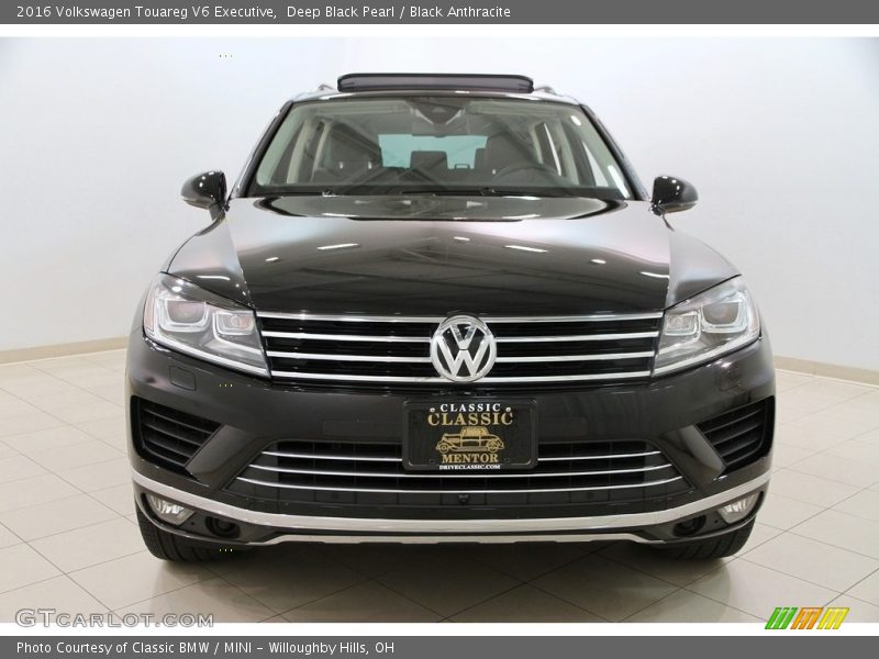 Deep Black Pearl / Black Anthracite 2016 Volkswagen Touareg V6 Executive