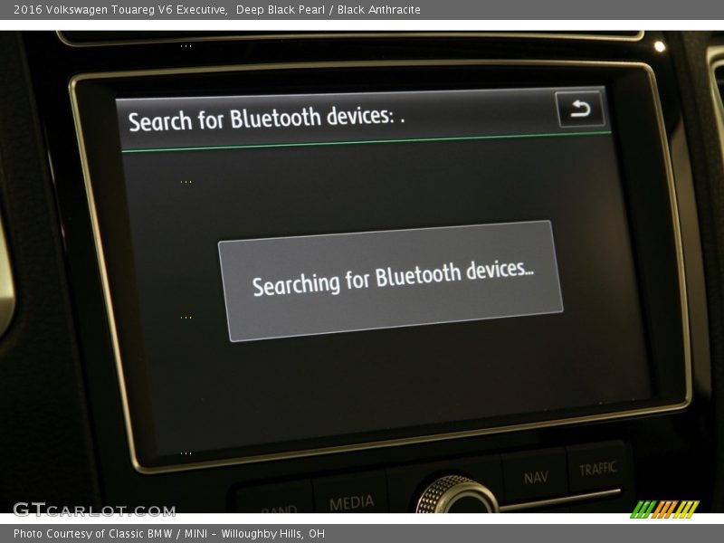 Deep Black Pearl / Black Anthracite 2016 Volkswagen Touareg V6 Executive