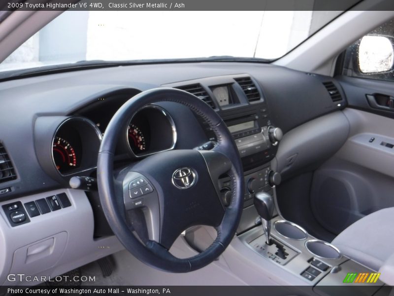 Classic Silver Metallic / Ash 2009 Toyota Highlander V6 4WD