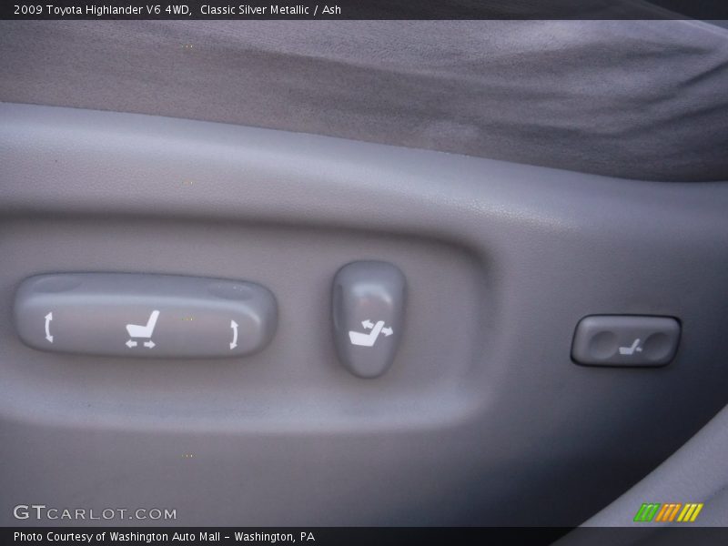 Classic Silver Metallic / Ash 2009 Toyota Highlander V6 4WD