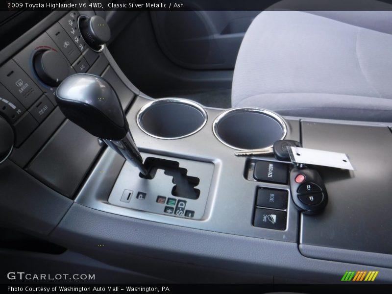 Classic Silver Metallic / Ash 2009 Toyota Highlander V6 4WD