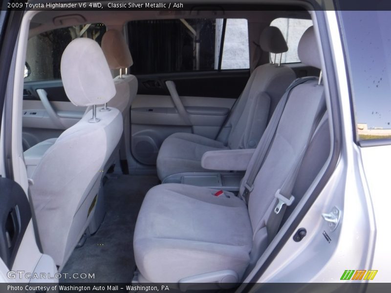 Classic Silver Metallic / Ash 2009 Toyota Highlander V6 4WD