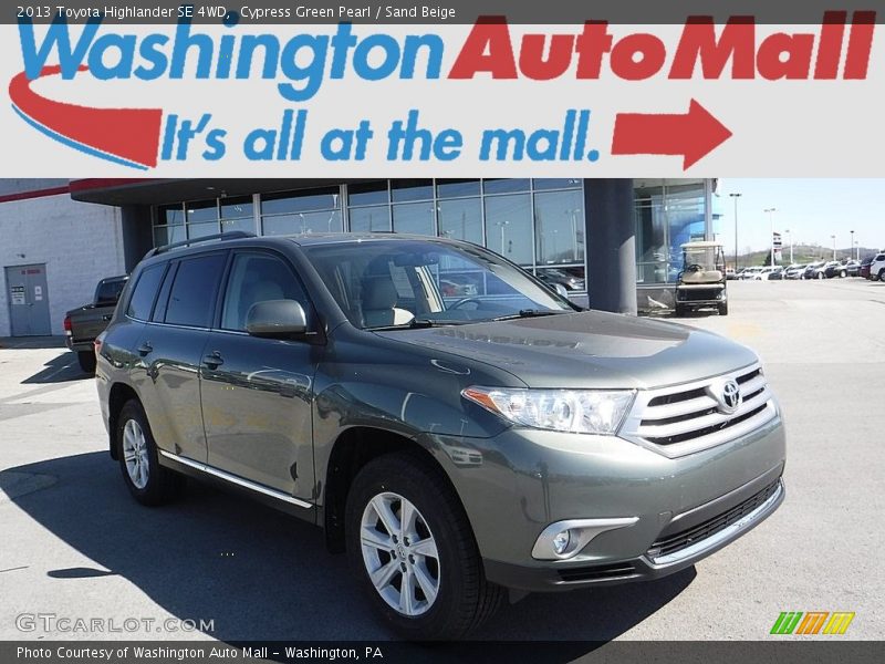 Cypress Green Pearl / Sand Beige 2013 Toyota Highlander SE 4WD