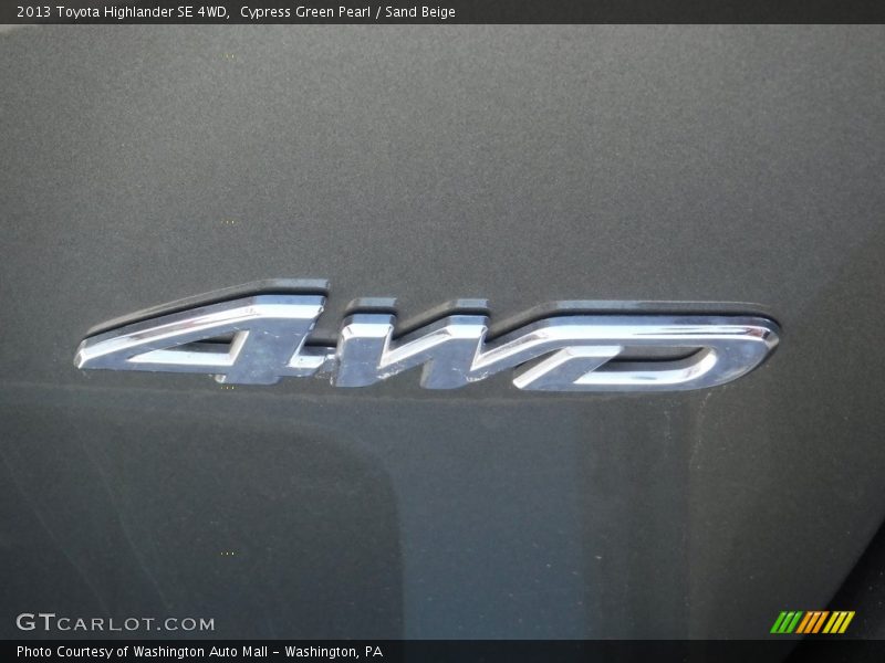 Cypress Green Pearl / Sand Beige 2013 Toyota Highlander SE 4WD