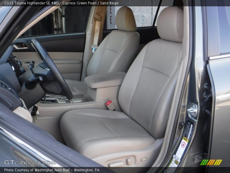 Cypress Green Pearl / Sand Beige 2013 Toyota Highlander SE 4WD