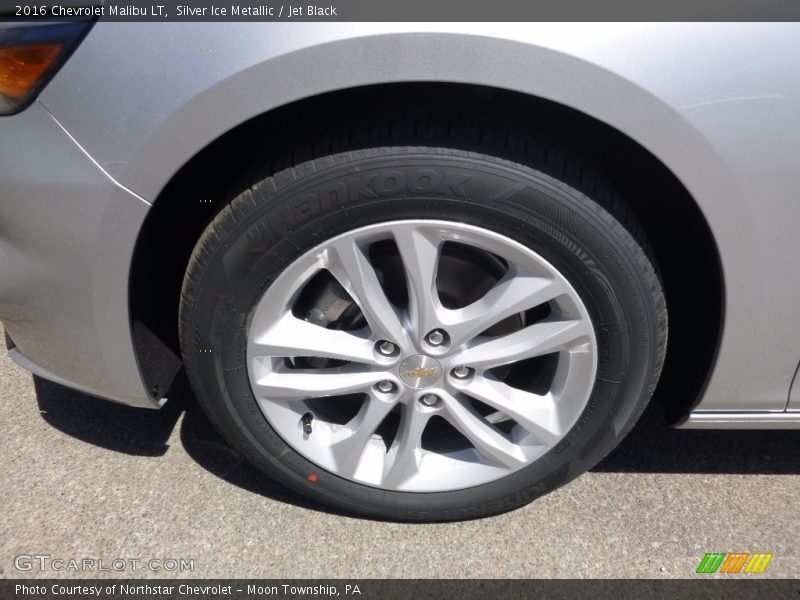 Silver Ice Metallic / Jet Black 2016 Chevrolet Malibu LT