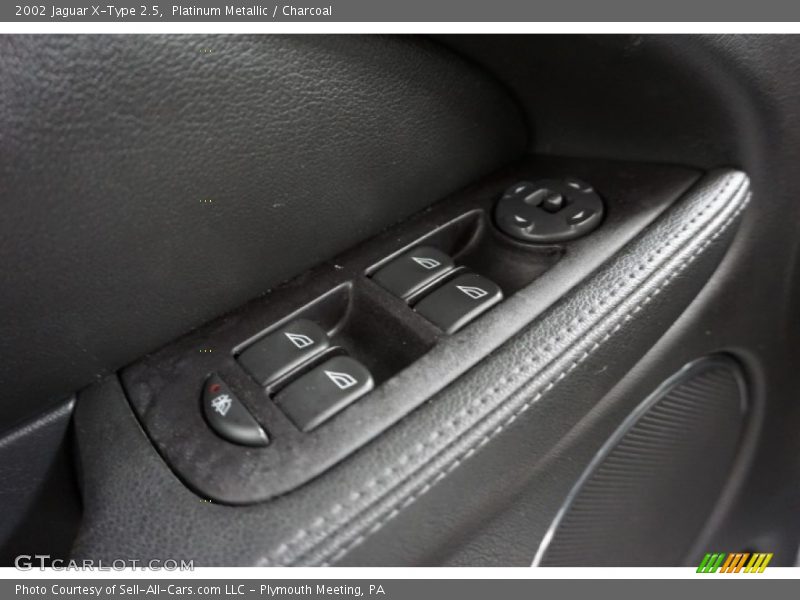 Platinum Metallic / Charcoal 2002 Jaguar X-Type 2.5
