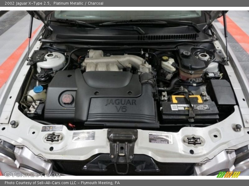 Platinum Metallic / Charcoal 2002 Jaguar X-Type 2.5