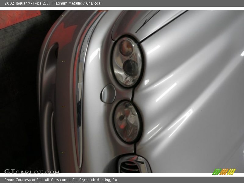 Platinum Metallic / Charcoal 2002 Jaguar X-Type 2.5