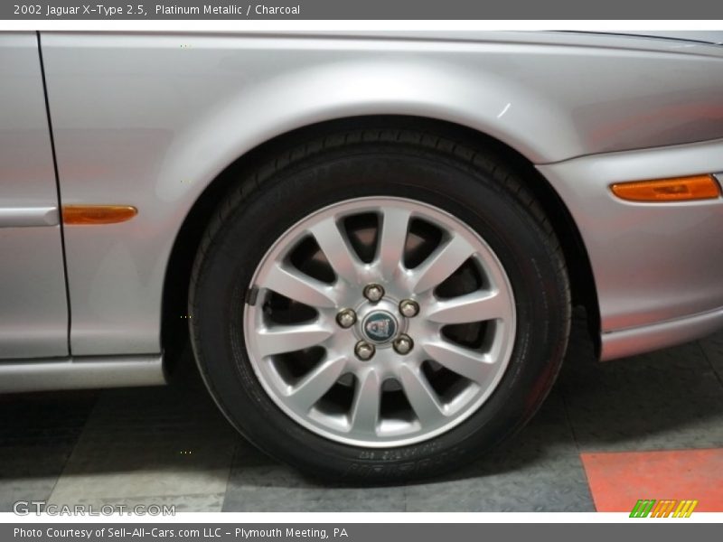 Platinum Metallic / Charcoal 2002 Jaguar X-Type 2.5