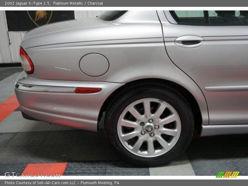 Platinum Metallic / Charcoal 2002 Jaguar X-Type 2.5