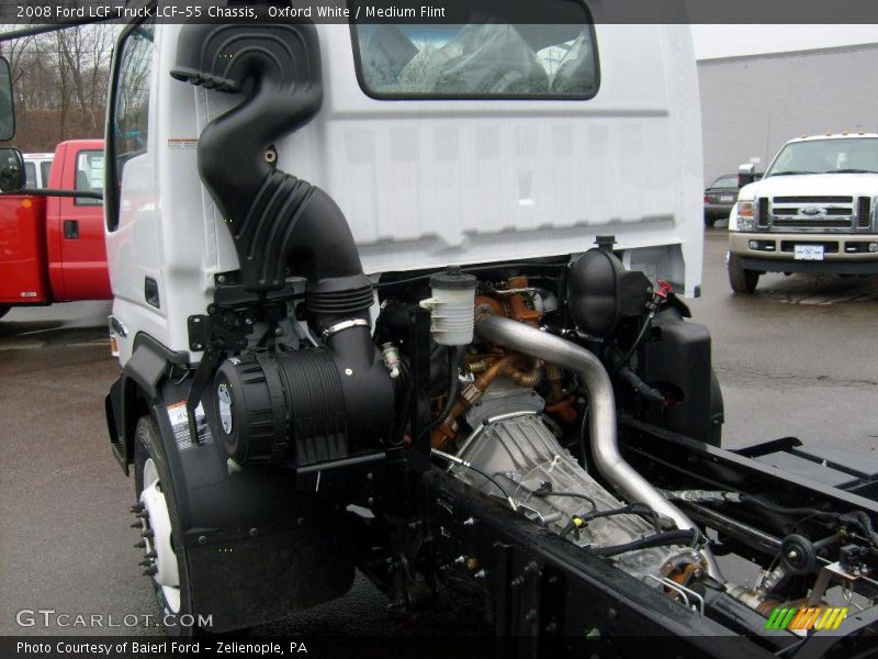 Oxford White / Medium Flint 2008 Ford LCF Truck LCF-55 Chassis