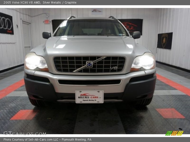 Silver Metallic / Graphite 2005 Volvo XC90 V8 AWD