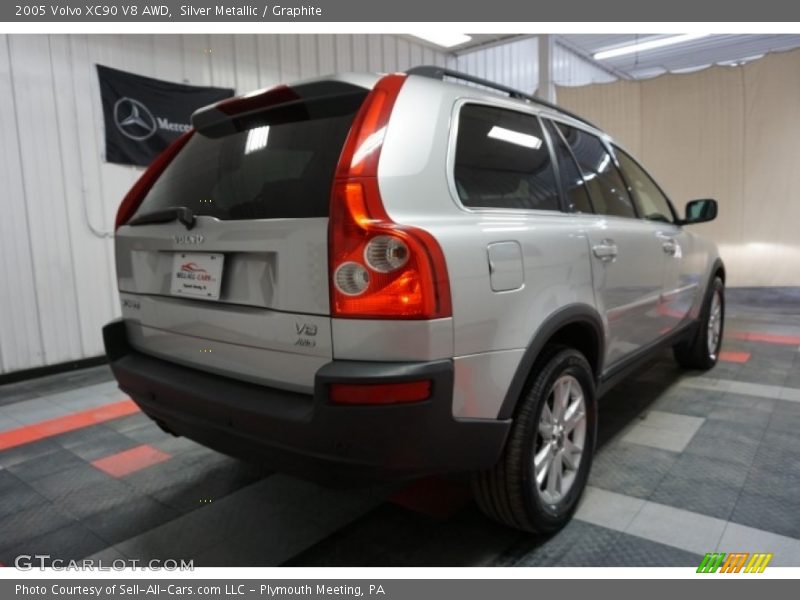 Silver Metallic / Graphite 2005 Volvo XC90 V8 AWD