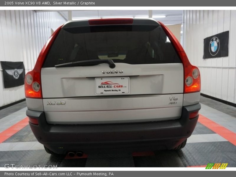 Silver Metallic / Graphite 2005 Volvo XC90 V8 AWD