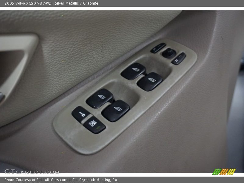 Silver Metallic / Graphite 2005 Volvo XC90 V8 AWD