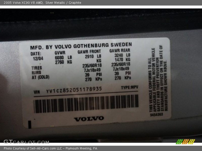 Silver Metallic / Graphite 2005 Volvo XC90 V8 AWD