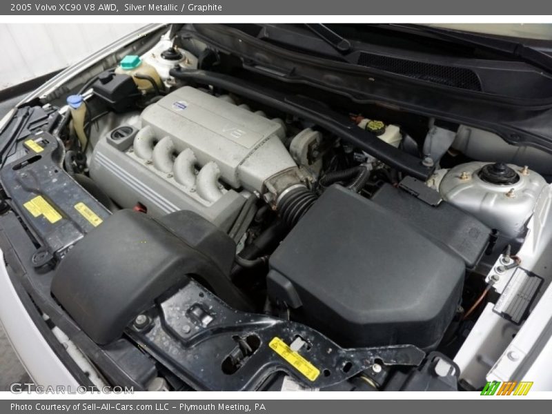 Silver Metallic / Graphite 2005 Volvo XC90 V8 AWD