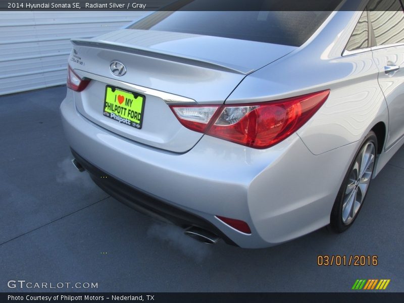 Radiant Silver / Gray 2014 Hyundai Sonata SE