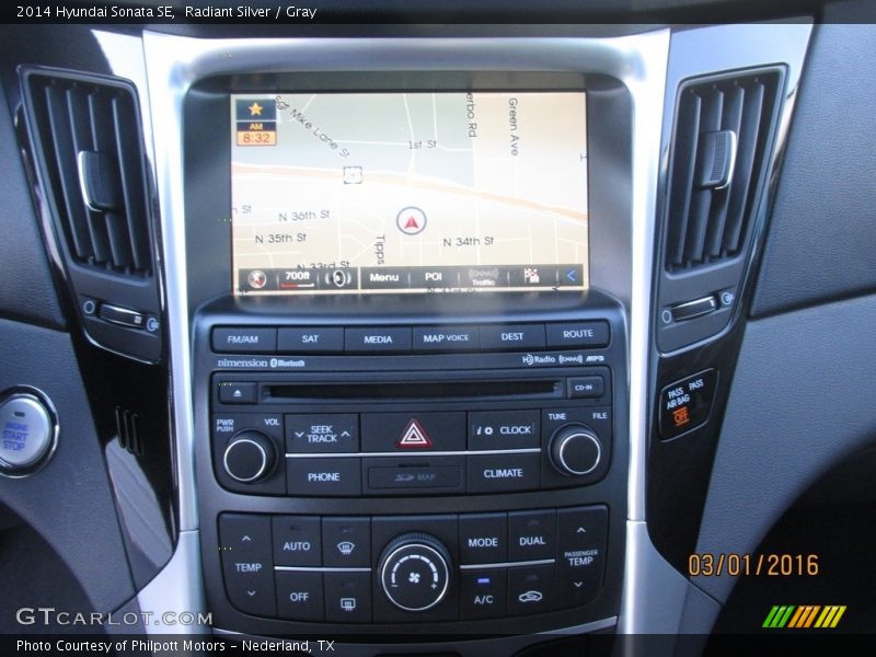 Radiant Silver / Gray 2014 Hyundai Sonata SE