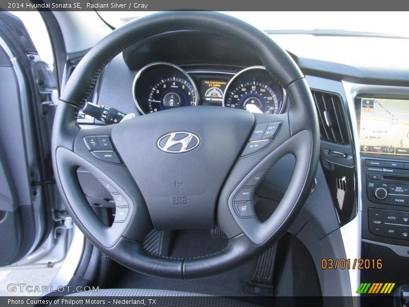 Radiant Silver / Gray 2014 Hyundai Sonata SE