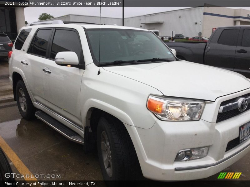 Blizzard White Pearl / Black Leather 2011 Toyota 4Runner SR5