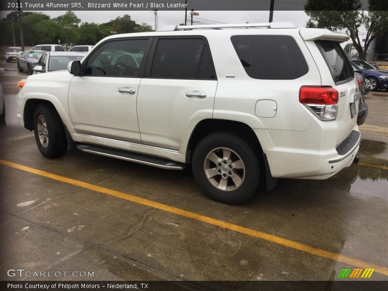 Blizzard White Pearl / Black Leather 2011 Toyota 4Runner SR5