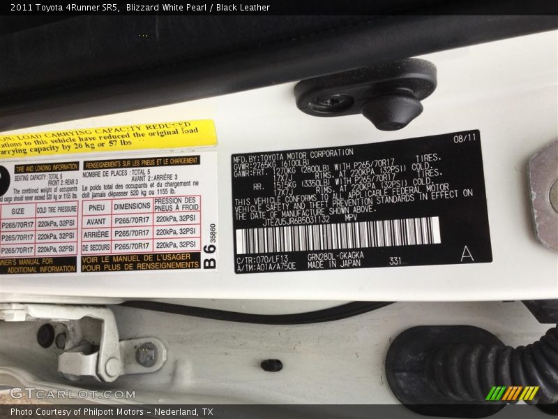 Blizzard White Pearl / Black Leather 2011 Toyota 4Runner SR5