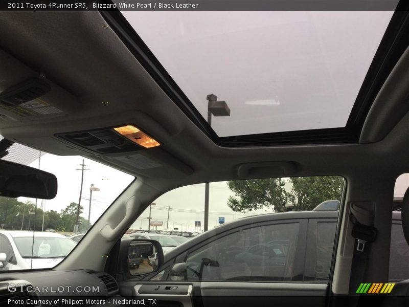 Blizzard White Pearl / Black Leather 2011 Toyota 4Runner SR5