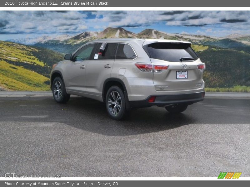 Creme Brulee Mica / Black 2016 Toyota Highlander XLE