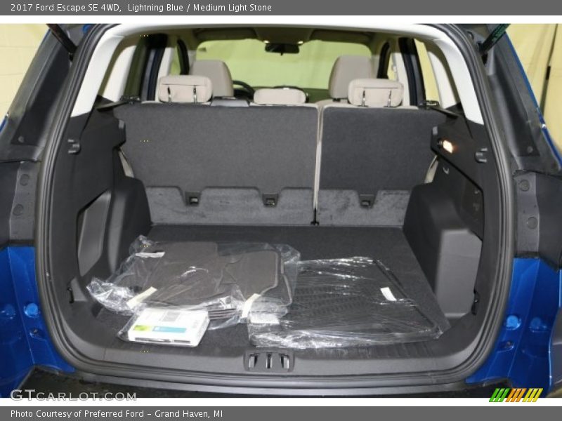 Lightning Blue / Medium Light Stone 2017 Ford Escape SE 4WD