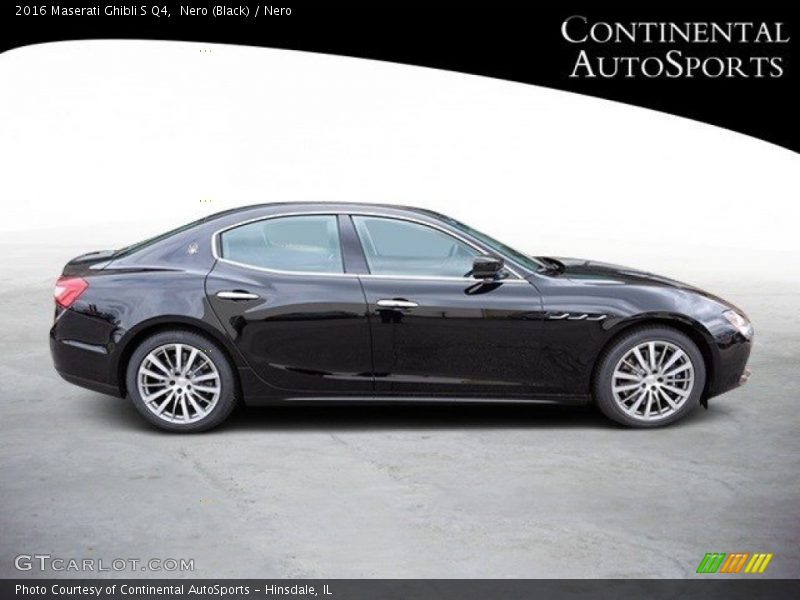 Nero (Black) / Nero 2016 Maserati Ghibli S Q4