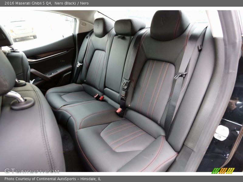 Nero (Black) / Nero 2016 Maserati Ghibli S Q4