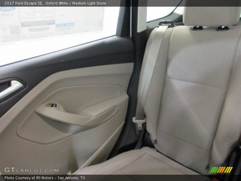 Oxford White / Medium Light Stone 2017 Ford Escape SE