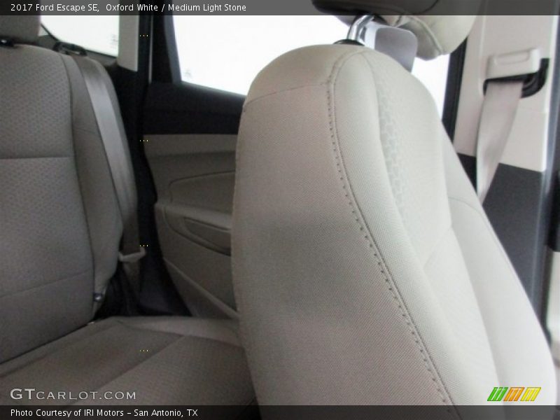 Oxford White / Medium Light Stone 2017 Ford Escape SE