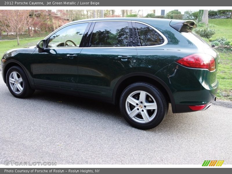 Jet Green Metallic / Luxor Beige 2012 Porsche Cayenne